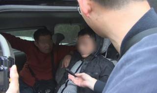 骑摩托车戴头盔 骑摩托车戴头盔